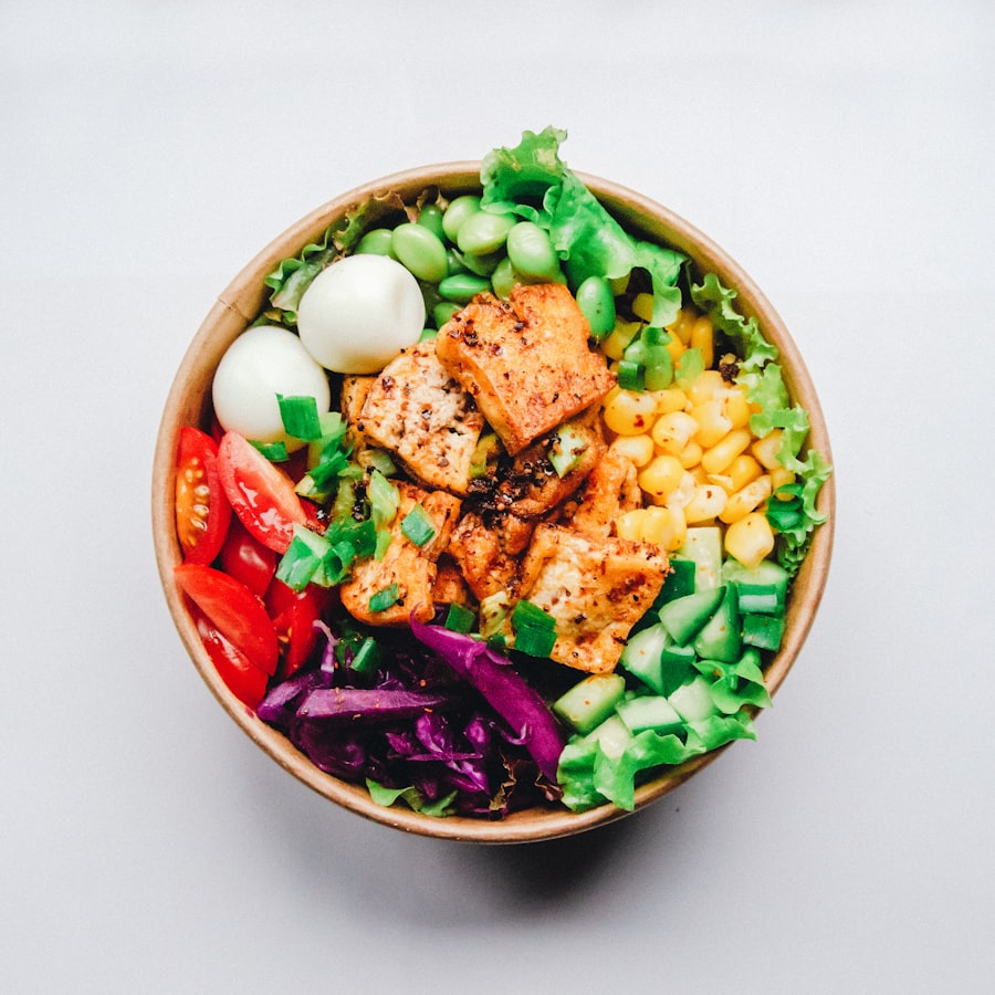 Healthy protein bowl with eggs and vegetables